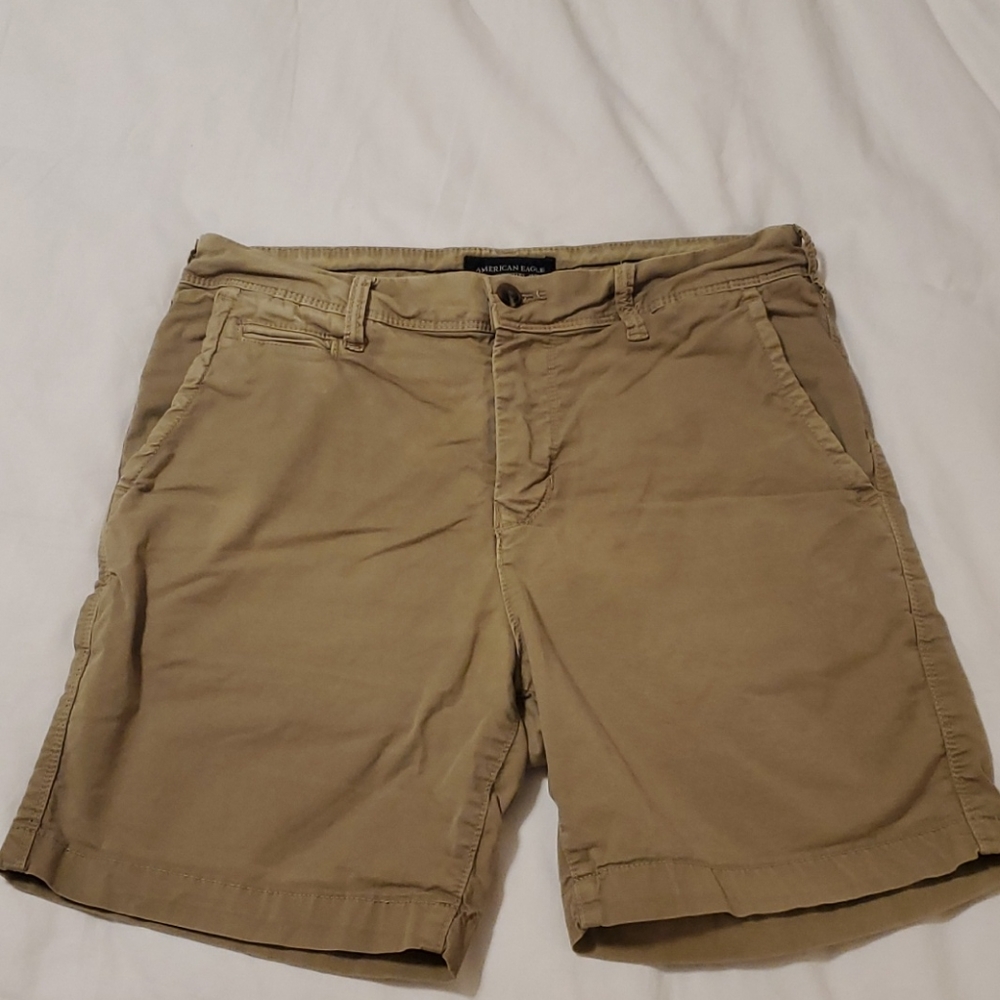 American Eagle khaki shorts